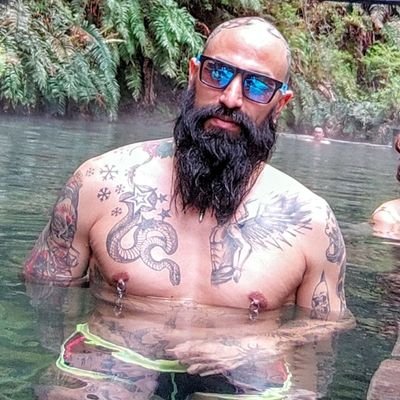 Contenido explícito🔞NSFW/Chileno 🇨🇱 Act Barbon/Tatuado Con Piercing PA/ Fumador  https://t.co/4PFB2t4RsI