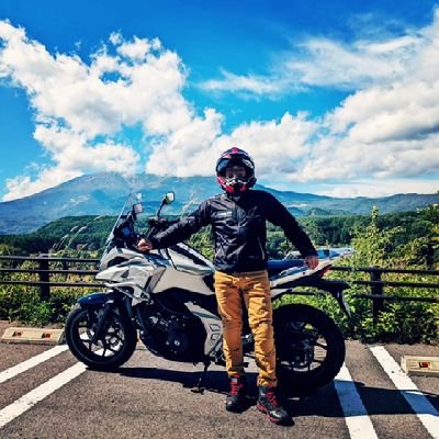 愛知県からです、YAMAHAを乗り継ぎ
リターンしてからCB750F おんぶセロー TTR225 WR250F.XJR1300.NC750X.今はCRF250L笹田スペシャル.NC750Xのバイクバカです(^^)