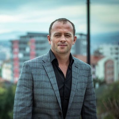 Faculty of political science Belgrade; civil society worker/founder of @ngodomovik; reading, running, training 📓🏃🏋️
