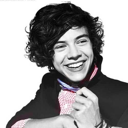 ChelleyLoves1D's profile picture. One Direction... Mcfly..... That is All :)