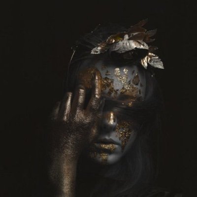 Celestiāl Sāpien | Virtù Über Alles |
C2 French | C2 English | B1 Spanish |
Unburdened by doctrine |