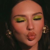 s² (@andthequen) Twitter profile photo