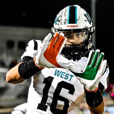 West Johnston high school | NC | c/o2024 | 6’2 | 165 | FS | 2xAll Conference | GPA 3.4 | bench 235 | squat 315 | deadlift 405| power clean 215 | @BlueGreyfb