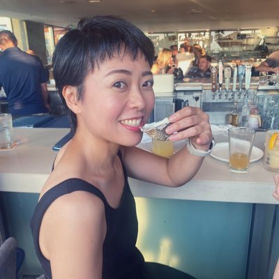 Love startups 🚀 Founders 💪 Creators & Artists 🤸♂️ Marketing & PR 📚 Advocate for sustainable learning for all women 🌎 Mother of 3 kids ☘️ MBA