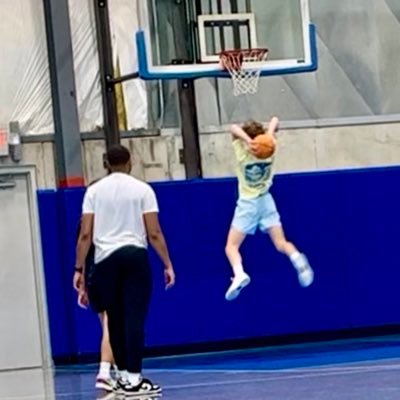 CraigGrobstich's profile picture. 1 Peter 5:7 Christ, proud Catholic, Family, Career, Notre Dame & Hawks! In that order... https://t.co/kS0fpOHg0N