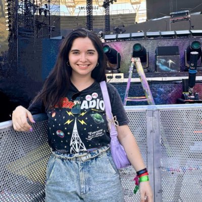 Everyone is an alien somewhere 👽 Here for Coldplay & BTS ✨
