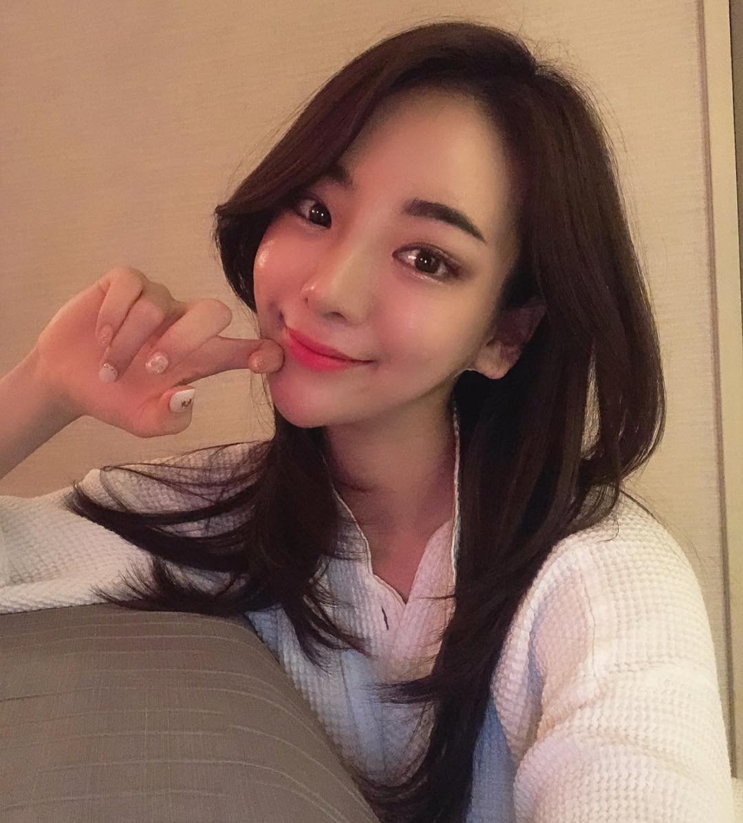 OOXQ6WUpik74595's profile picture. 美しくなかったら生きていても仕方がない【https://t.co/NeCk4EErpR】