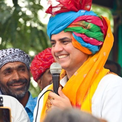 Ex-State Secretary-Pradesh Congress Committee, Rajasthan University Student's Union @nsui
Leader @SachinPilot 👑
ᗷEᒪOᑎG TO Gᑌᖇᒍᗩᖇ Gᕼᗩᖇᗩᑎᗩ 👑