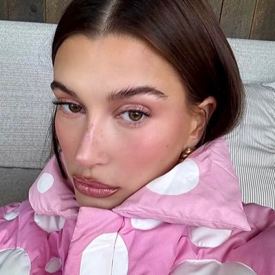 photos + videos of hailey rhode bieber 🫶🏼