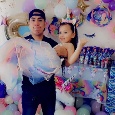 jmhndz95's profile picture. Dead inside