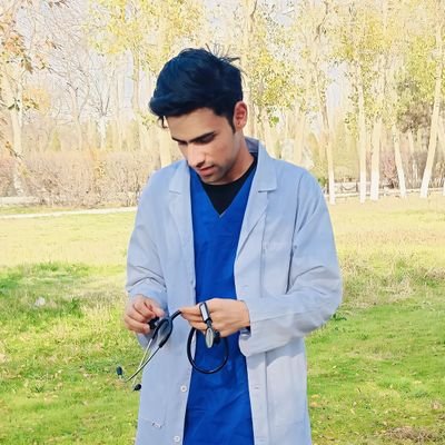 MBBS-TMA 
Medico 👨‍⚕️🥼🩺
Kashmir 🇮🇳:--|--: Taskent 🇺🇿
𝐌𝐨𝐦 + 𝐃𝐚𝐝 ❤️ 
Wish Me On 12 April🎂.
Respect others.
Human Service is my love ❤