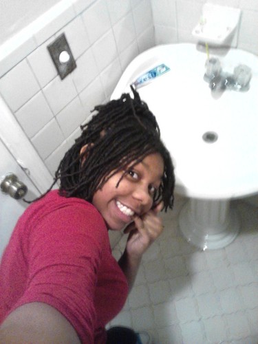 Wassup Everyone , i am a Member of Trendin'Topicsx . I Sing & Dance . . Follow our Twitter Page @trendin_topicsx