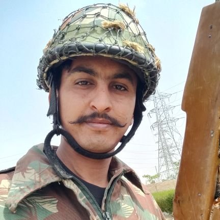 mahaveerbalot's profile picture. मिल सके जो आसानी से उसकी ख्वाहिश किसे है...

जिद तो उसकी है जो मुकद्दर में लिखा ही नहीं.....