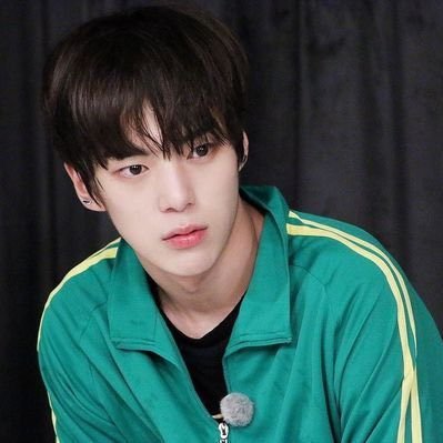 joseohy74243126's profile picture. 바다 위에 내려진 푸른 달빛같은 넌 어때☃︎     @lovealsgur ♡