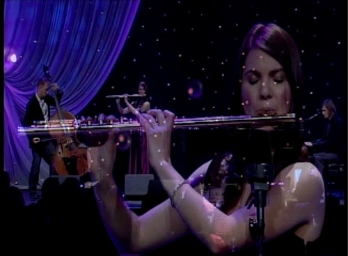 Karmen Suter is a freelance flutist and music educator in the greater Los Angeles Area.