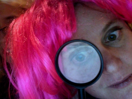 Author of MG/YA novels, cryptozoologist, spy. Find my bestselling children's fantasy/sci fi at http://t.co/LgBcoUHG4I.