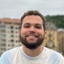 Jornalista.
Ex-Agora SP, Gazeta, Goal e Meu Timão.
Aquele cara das assistências.
Autor de Corinthian: A Mais Bela História do Futebol Mundial