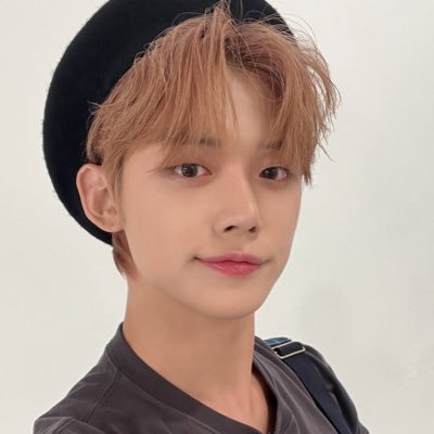 foxiebits's profile picture. 