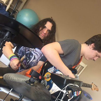 PinkTrakz's profile picture. 