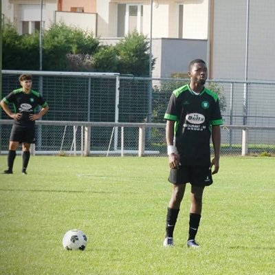 Talibè cheikh❤️ sociologue!! player⚽️Only Lyon 🔥Sabhr et tawakul 🤲🏽si tu penses que le prix pour réussir fait mal, attends de voir la facture des regrets🫡