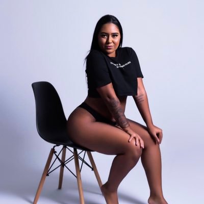 A luz que me guia é bem mais forte que o mal que me cerca🤍🪬 (Twitter Novo)