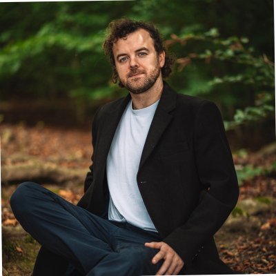 PIanist/composer from York, England.
Debut album Dimensions out now x