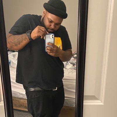 (Money💵, Music 🎼 , & Romance❤️) / Heavy Hustler / SC: cbjonnybucks /JonnyVision📸 #90sbaby ♏️ : https://t.co/mSfyn5xJb9