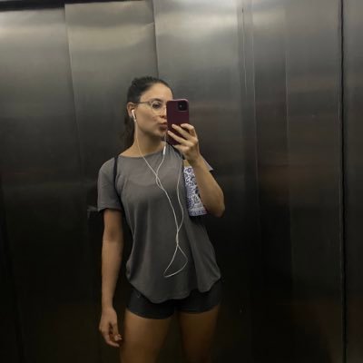 me bloquearam no outro pq eu não tinha idade qd criei o twitter☹️
