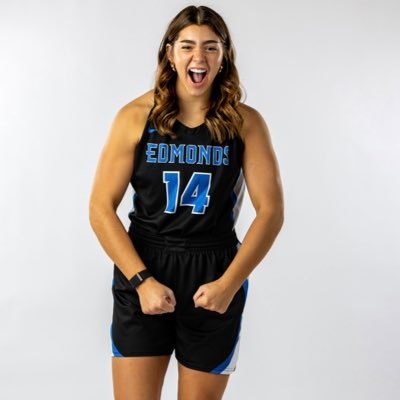 Edmonds College Woman’s Basketball | #14 | Small Forward / 5’11