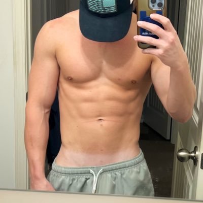 Fit college guy eager to satisfy😏 check out my free spicy page to see what I mean🌶