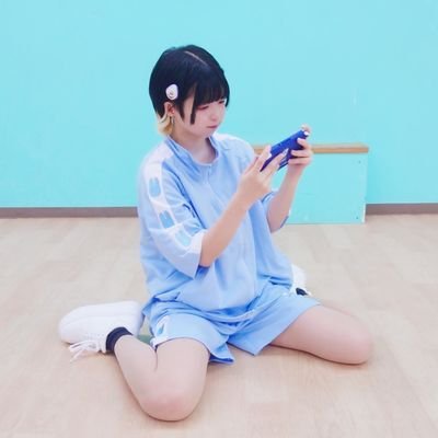 こももって読みます、てゃんまでが名前、ではないです。カラーは青の踊る女
服も作るしﾂｲｽﾃのおたく🫰
💌イベント等ご依頼はDMまで💌その他アカウント▷サブ：@komo_2539  会えるとこ：@komomo_moe_ch
ほしいもりすと：https://t.co/7HmBPAvpHr