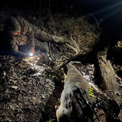 Kansas State alumni. #EMAW. I hunt. I farm. Just trying to make a living off the land. Life is good.