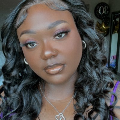 Snapchat 🍫: they_envykee YouTube ❤️: JustARegularGirl