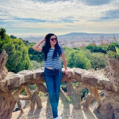 almalexdiaz's profile picture. Emputada desde 1990 • Evil Queen 👸🏻 • Escorpio ♏️  •  ♀ RadFem ♛🔥 • Morsmordre 💀🐍 • Súbele al reguetón • La jefa de jefas en @oniriarecords