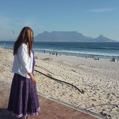 Love beach life, sport, the gym yoga and politics, Am Yisrael Chai
