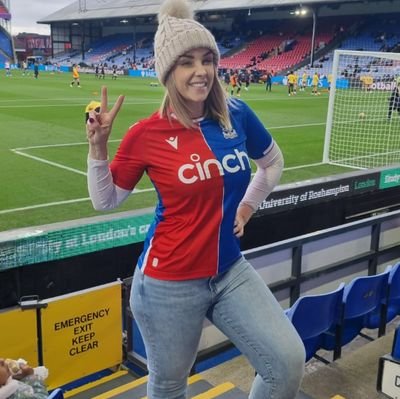 CPFC gal. ❤️💙
Weightloss Goals.
63kg (139 pounds or 10 stone) gone.