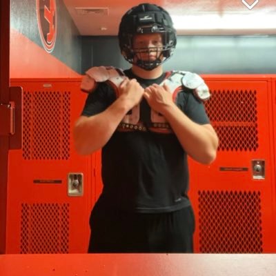 maxkrakowiak's profile picture. 🇵🇱🇳🇴🇺🇸 California, USA 🏈🐻 |OL/DL|6’4, 262lbs|