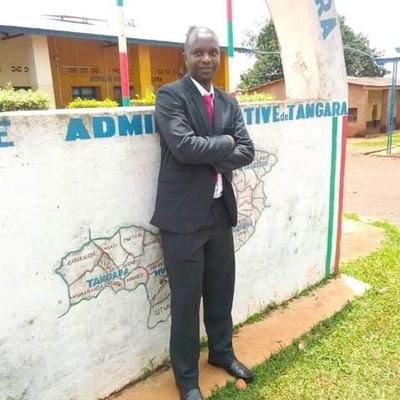 Droit à l'université du Burundi. Juriste de formation. Magistrat de carrière. Burundi gihugu canje, Imana yakuduhaye ikudutungire ♥️♥️♥️💪