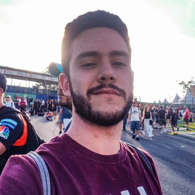 Sofro pela Williams e Corinthians
Também onto umas histórias pelo Clube da F1 e Clube do Fute no Youtube
