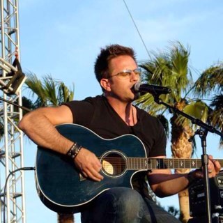 aaronbenward's profile picture. 