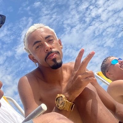 Eu tenho no céu uma princesa linda que Deus me privilégiou de ter, Pérola minha filha 💖 29/11/22 🌹 03/12/22 🥀😇