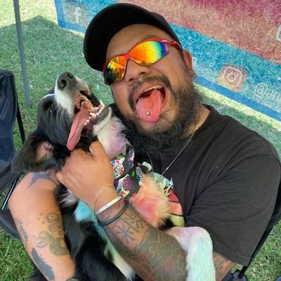 Comunicólogo con más de 15 años de experiencia en la radio, ahora coach en comportamiento canino en @coachingperruno Amo los perros