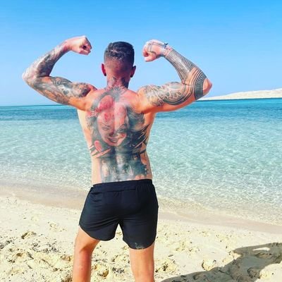 Hey meine lieben.
Viel Spaß mit meinem Profil. 😊
#creator #amateurporno #digitalcreator
#porno #hardfuck #drehpartner #onlyfans