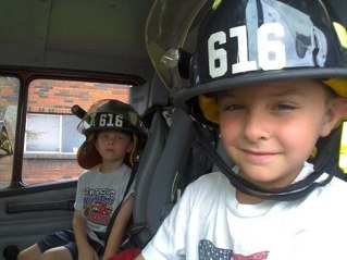 Peachyduck's profile picture. 