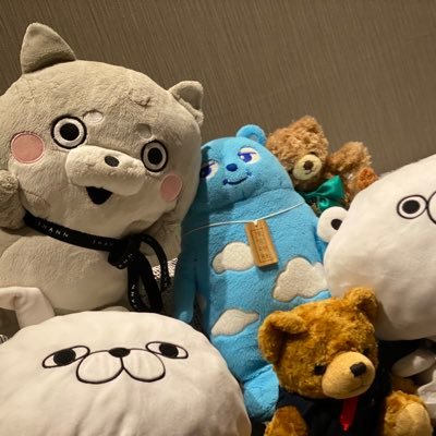 さいたま都民東京県民との狭間。常にウロウロ。 政治は是々非々。あらゆるものに柔軟性を。 私を嫌う人でも私はあなたを愛してる…追いかけますよ… どこまでも! 喧嘩をするなら司法の場にて。無駄のない日々を