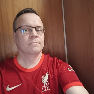 LFC fan since 197? by choosing some other team than my father as a kid - and making the right call! In Finnish & English... Work related account @AzureEsa