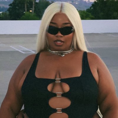 fuckyeahshelbi's profile picture. I just be on hear sharing memes & shit