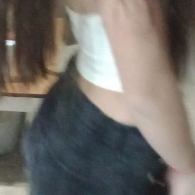 AmbarVi66544864's profile picture. .