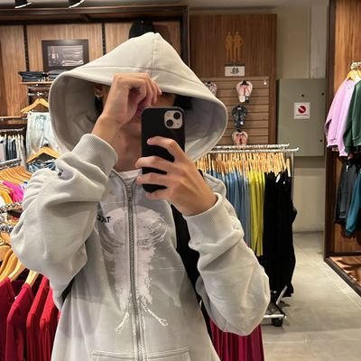 @twitch Affiliated. / https://t.co/HjDyA9EJrb