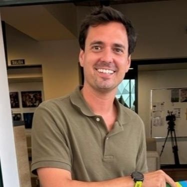 marioverasi's profile picture. Periodista. B2B & Comunicación en Pádel Nuestro. Siempre cerca del mar 🌊